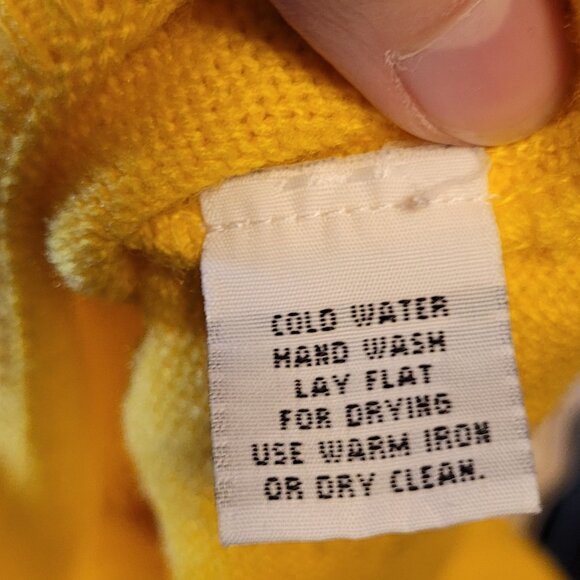 Vintage yellow sleeveless striped sweater - Picture 5 of 5